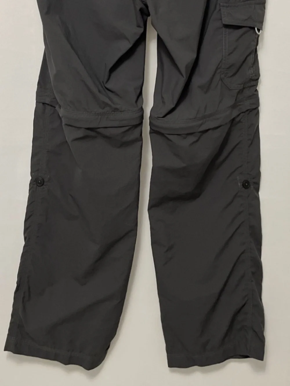 Mountain Hardwear Mirada Convertible Cargo Pants to Shorts - Picture 5 of 10
